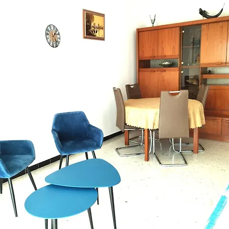 Grand 2 Pieces Climatise Terrasse Vue Mer Menton
